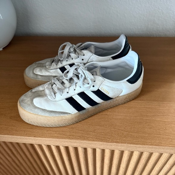 Adidas Sambas Women’s 10/ Men’s 9 - Picture 3 of 7